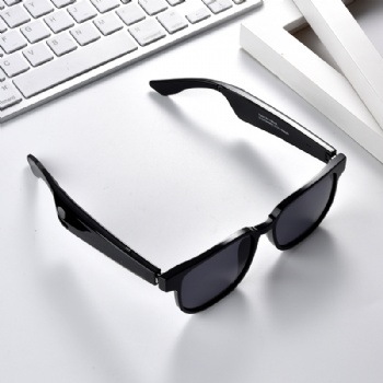 Cross-border new smart glasses GS-09 sunglasses black technology can talk to listen to music Bluetooth audio glasses